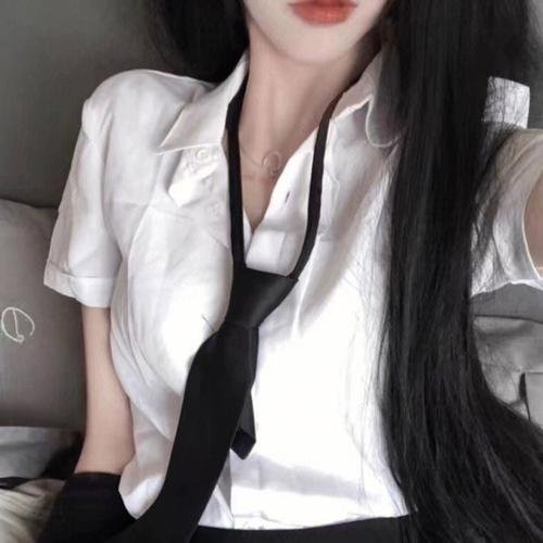 独女君未见第一季 在线观看